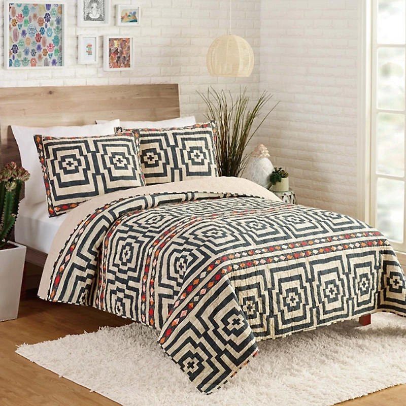 Justina Blakeney Black Hypnotic Queen Quilt Set