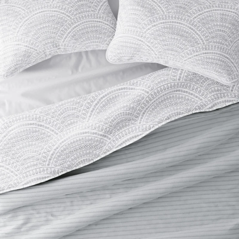 Scalloped Reversible 2-pc. Twin Quilt Set