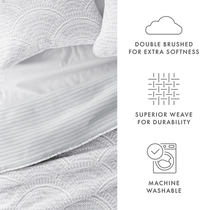 Scalloped Reversible 2-pc. Twin Quilt Set