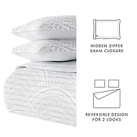 Scalloped Reversible 3-pc. Queen Quilt Set