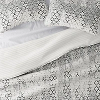 White Trellis Reversible 2-pc. Twin Quilt Set
