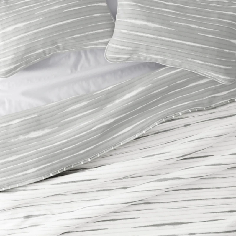 Gray Linear Reversible 3-pc. Queen Quilt Set