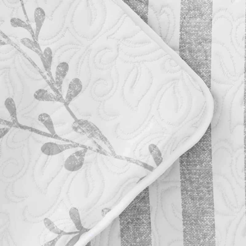 Gray Vines Reversible 3-pc. King Quilt Set
