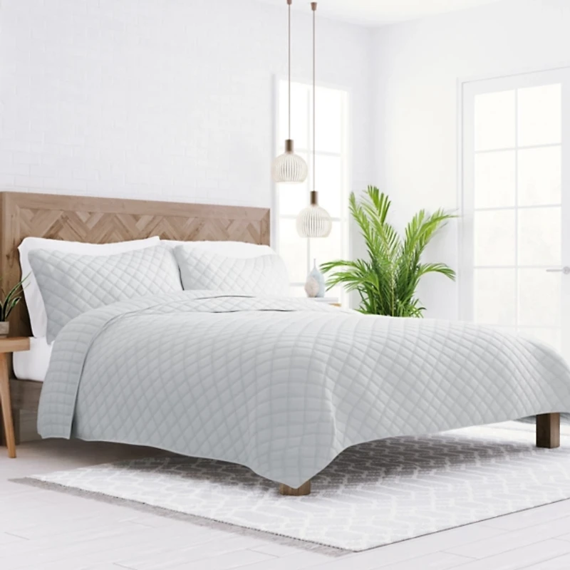 Stitched Diamond 2-pc. Twin Quilt Set