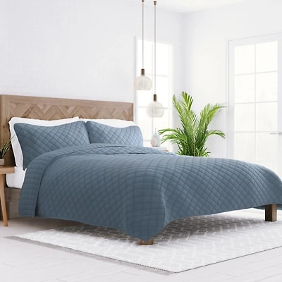 Stitched Diamond 3-pc. King Quilt Set