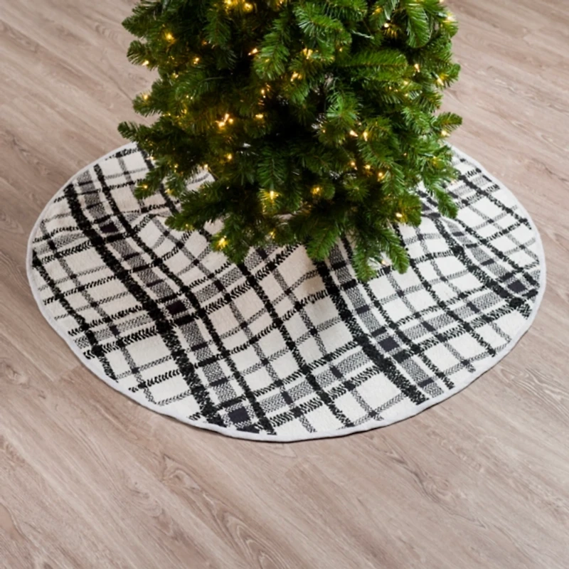 Black and White Plaid Christmas Tree Skirt