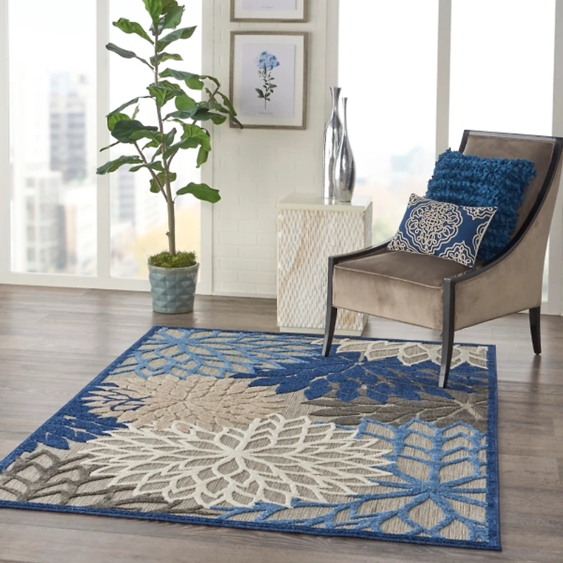 Blue Floral Burst Outdoor Area Rug, 6x9