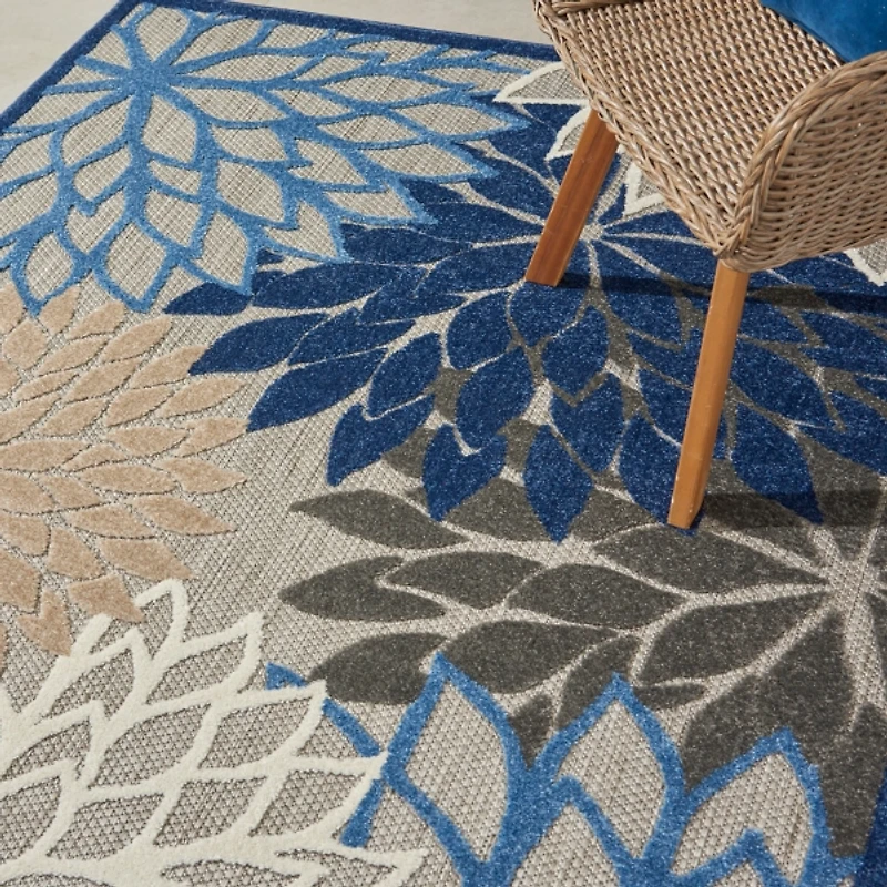 Blue Floral Burst Outdoor Area Rug, 6x9