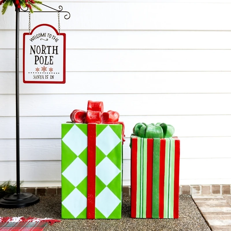 Blue and Green Diamond Christmas Present Statue