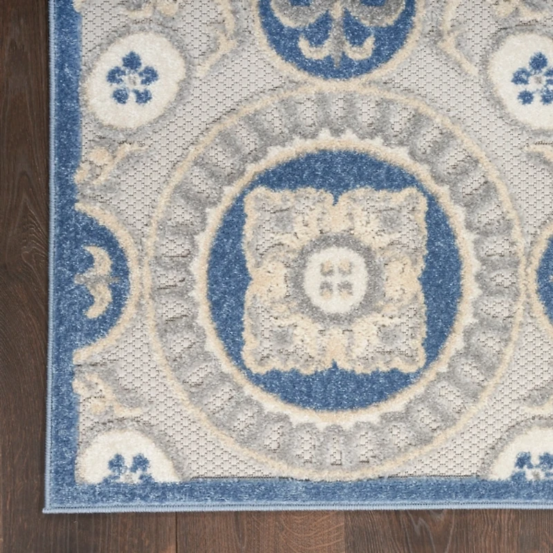 Aloha Blue Medallion Indoor/Outdoor Area Rug