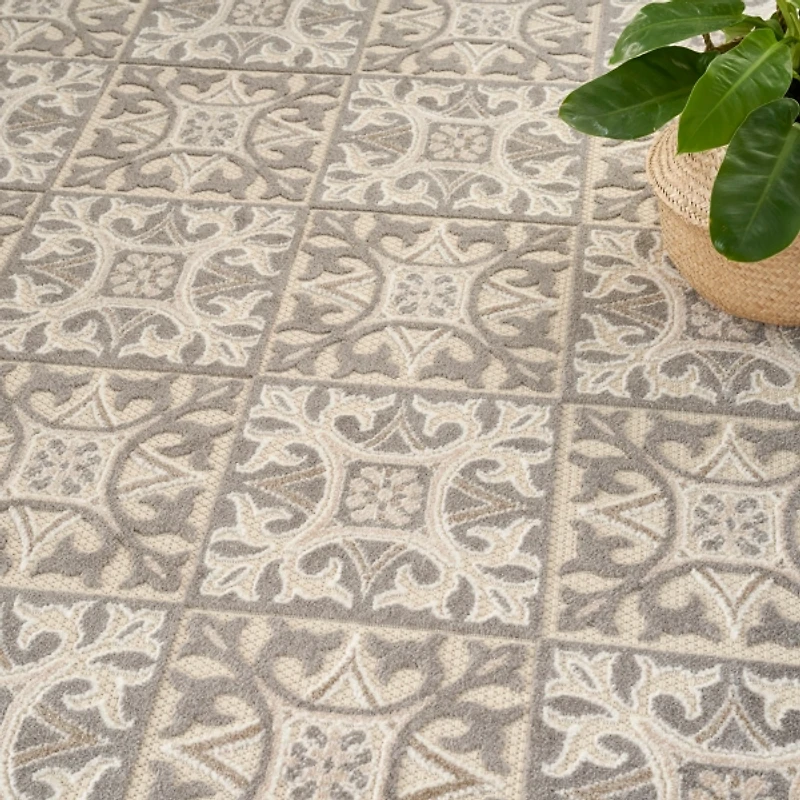 Aloha Ivory Geometric Indoor/Outdoor Rug, 7x10