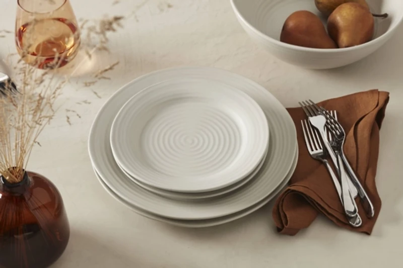 White Ridge 12-pc. Stoneware Dinnerware Set