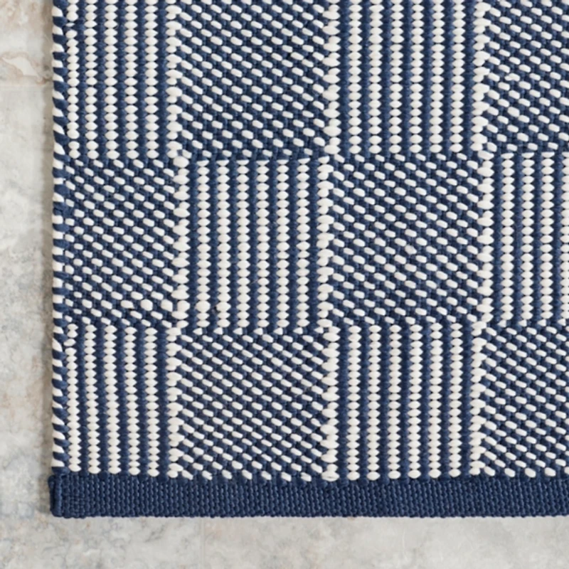 Blue & Ivory Checkered Indoor/Outdoor Rug, 4x6