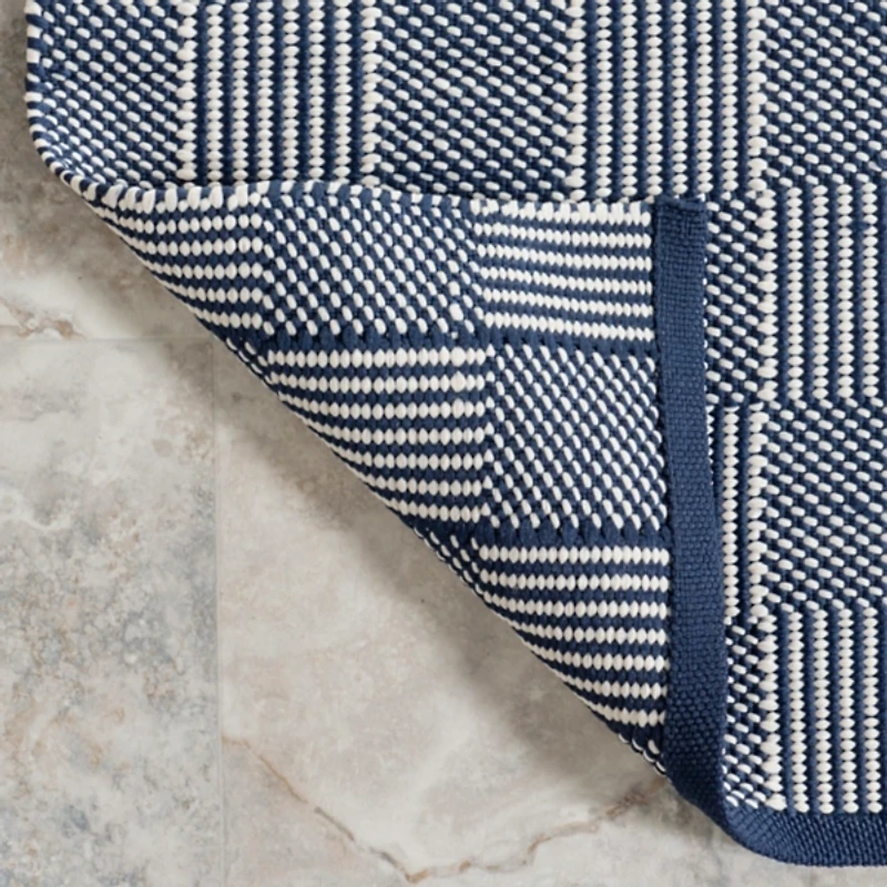 Blue & Ivory Checkered Indoor/Outdoor Rug, 4x6