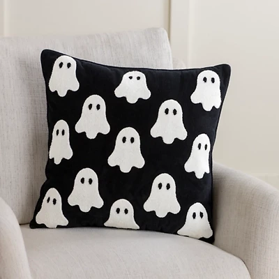 Black & White Ghost Pattern Halloween Throw Pillow