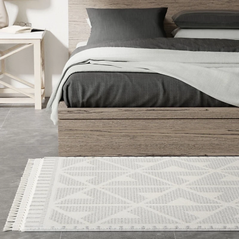 Gray & White Geometric Shag Area Rug, 8x10