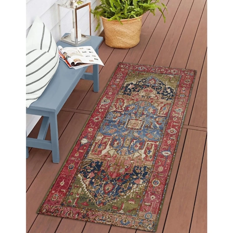 Red Medallion Indoor/Outdoor Runner, 1x4