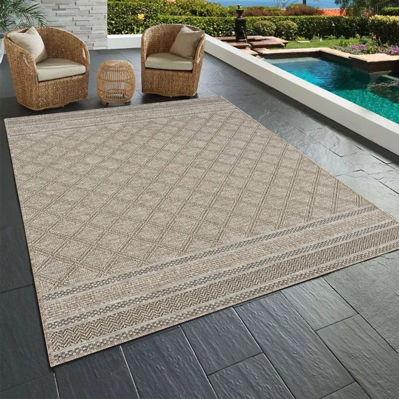 Brown Diamond Lattice Indoor/Outdoor Rug, 5x7