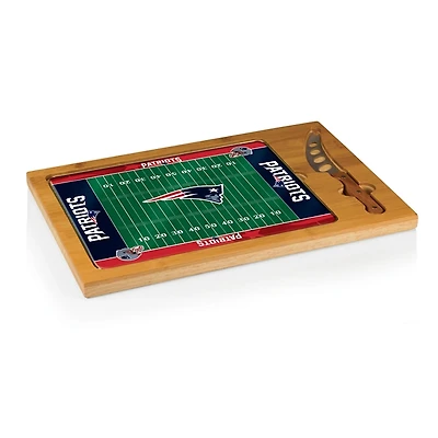 New England Patriots Cutting Board & Knife Set