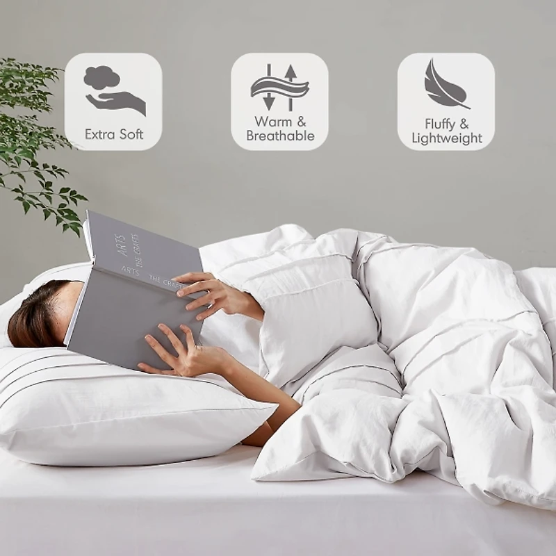 White Pleated Grid Twin/Twin XL Comforter Set