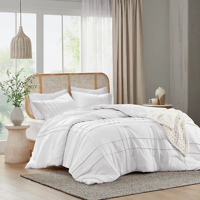 White Pleated Grid Queen Comforter Set
