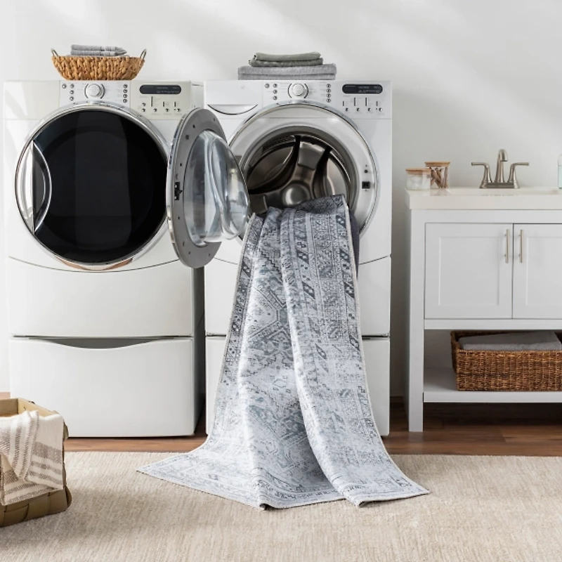 Blue Traditional Washable Area Rug