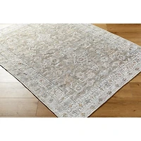 Darling Traditional Washable Area Rug