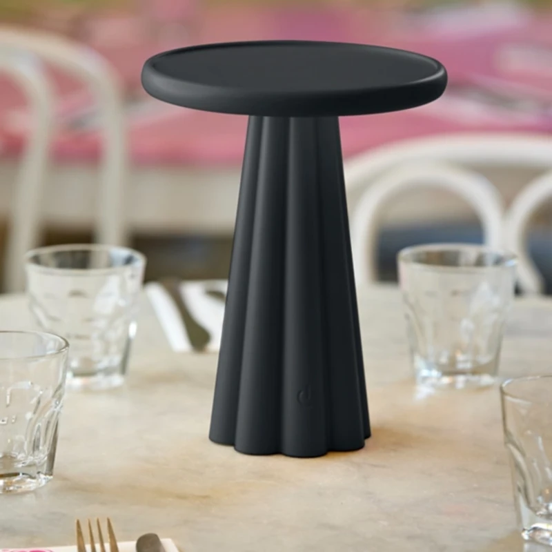 Black Scalloped LED Cordless Lamp