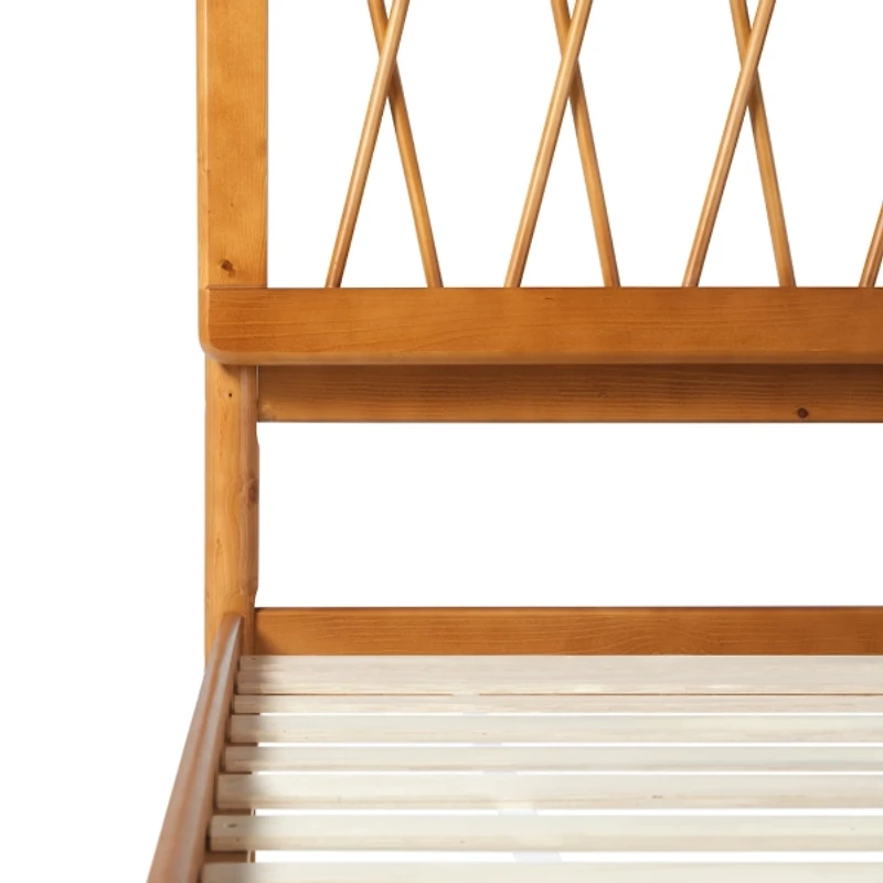 Caramel Wood Spindle Headboard Queen Bed
