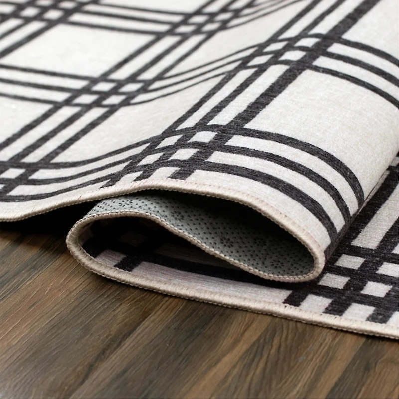 Black and Cream Plaid Washable Area Rug, 5x7