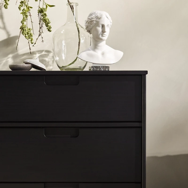 Black Grooved Handle 6-Drawer Dresser