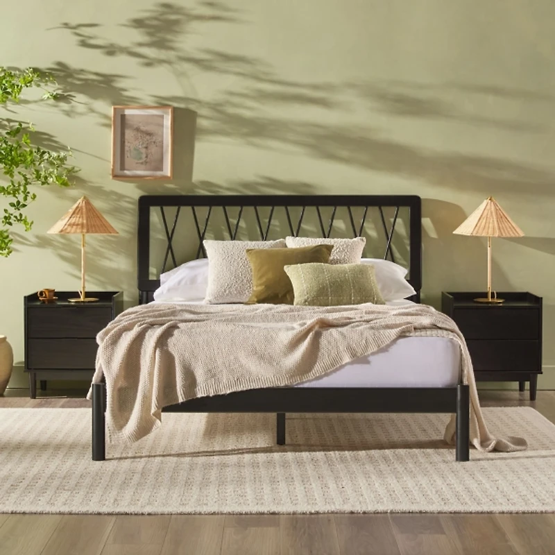 Black Wood Spindle Headboard Queen Bed