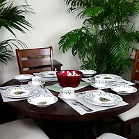 Christmas Tree Trimming 16-pc. Dinnerware Set