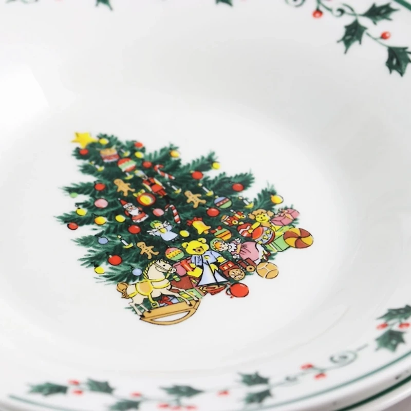 Christmas Tree Trimming 16-pc. Dinnerware Set