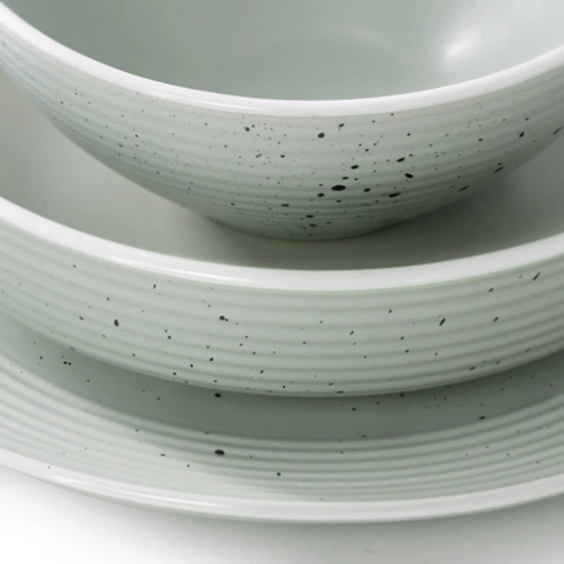 Light Emilia Stoneware 16-pc. Dinnerware Set