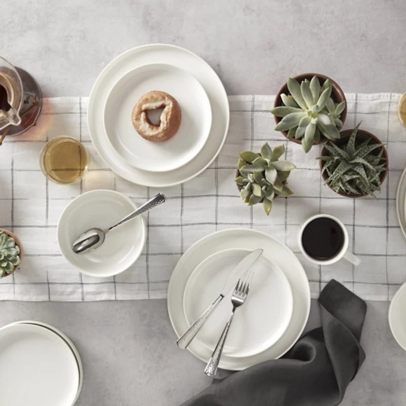 Onieda 24 Seven Porcelain 12-pc. Dinnerware Set