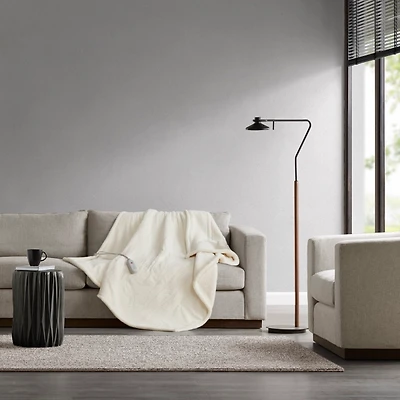 Dreamy Soft Heated Throw