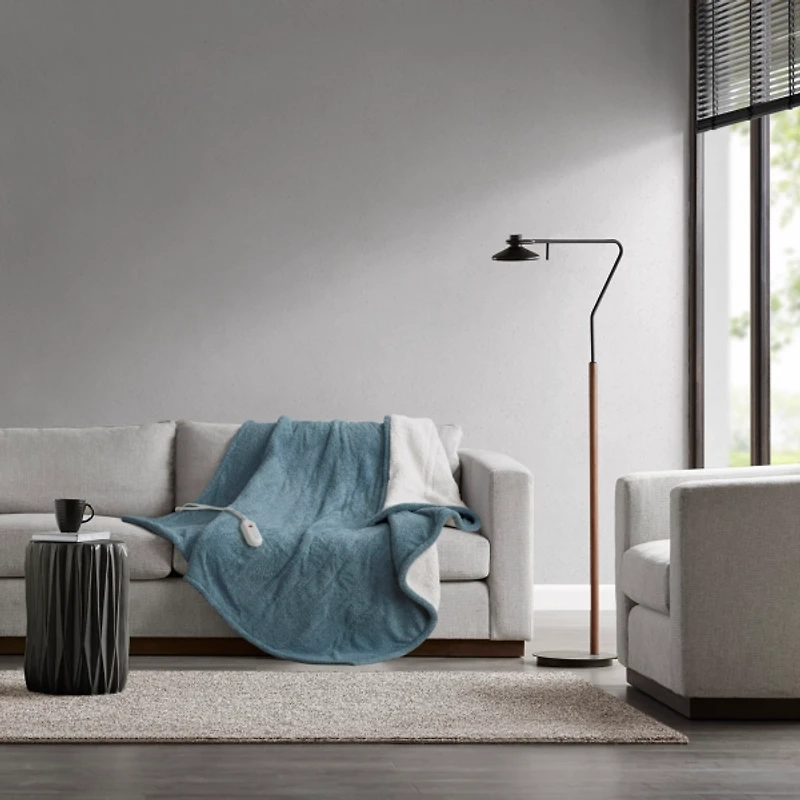 Blue Dreamy Soft Heated Throw