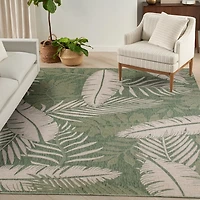 Green & Ivory Tropical Oasis Outdoor Rug