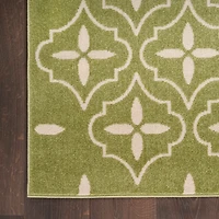 Green Quatrefoil Indoor/Outdoor Rug