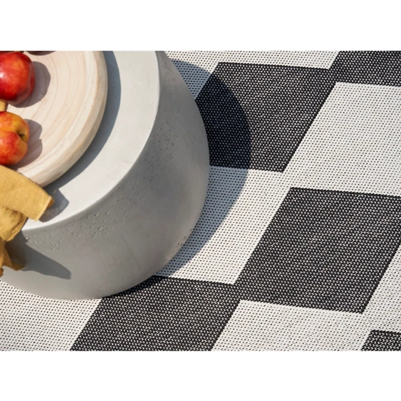 Black Diamond Positano Outdoor Rug, 5x7