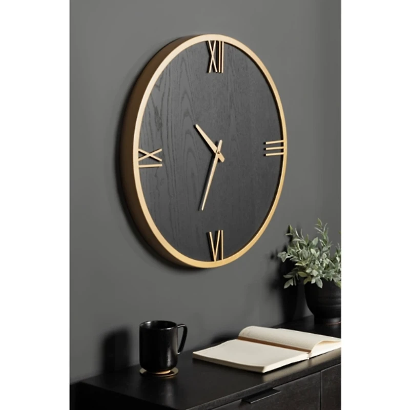 Black and Gold Wood Pronte Wall Clock