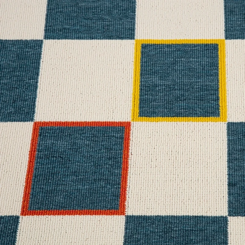 Navy and White Checkered Indoor/Outdoor Rug