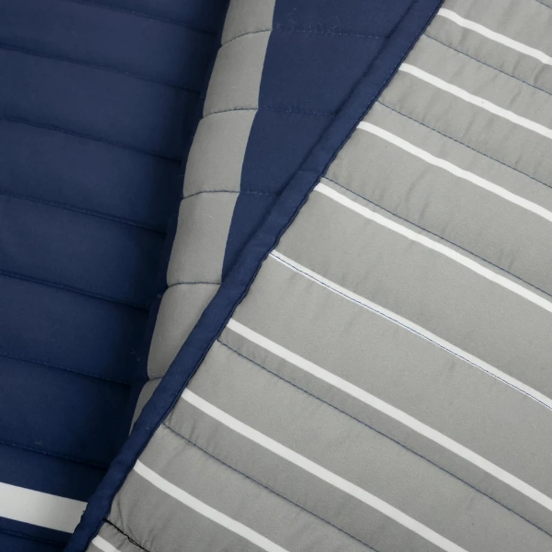 Blue & Gray Reversible 5-pc. Full/Queen Quilt Set