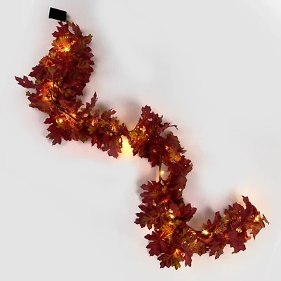 LED Burgundy Oak Leaf Garland