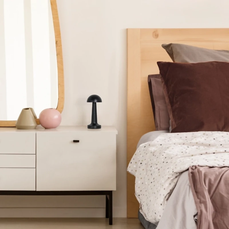 Metal Mushroom Mini Cordless Lamp