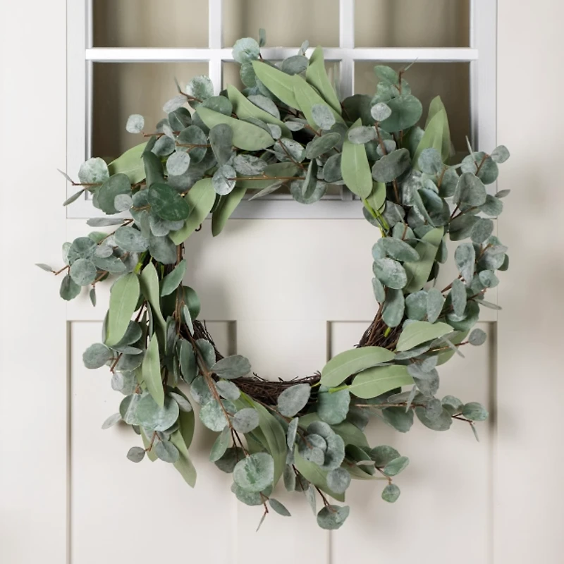 Green Mixed Eucalyptus Leaves Wreath