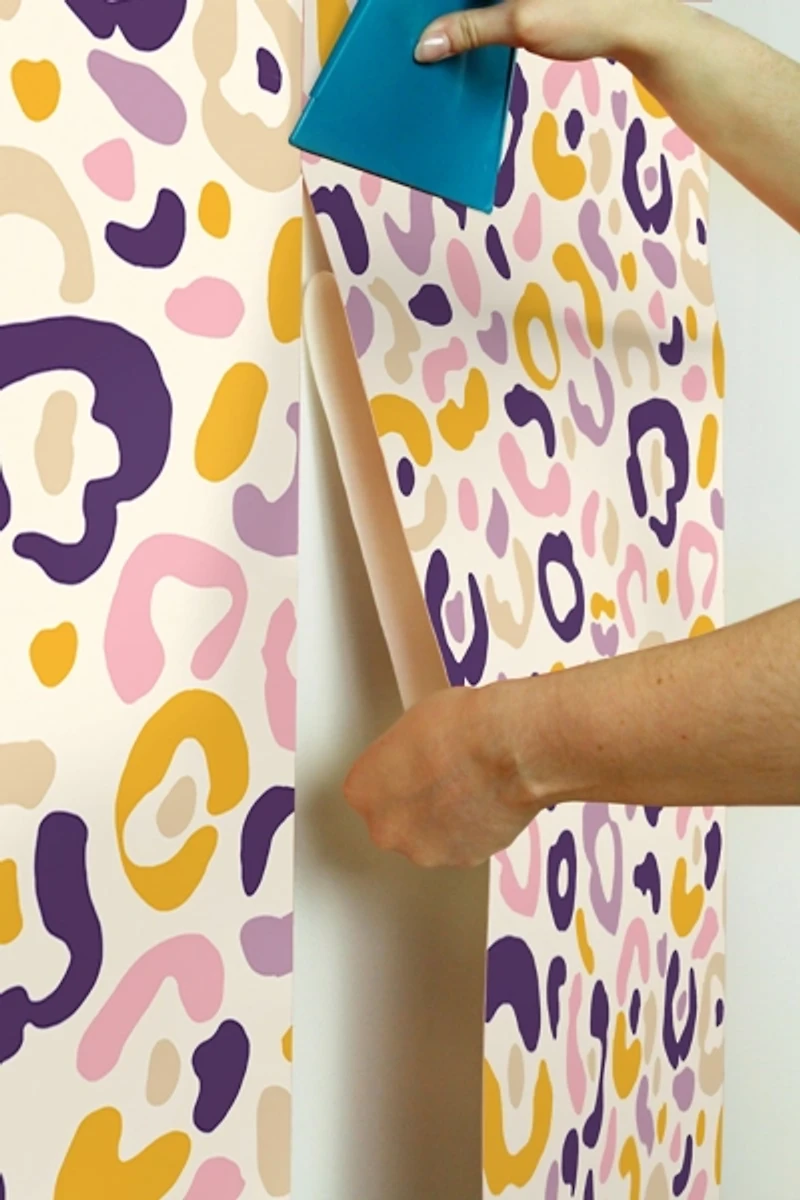 Purple Leopard Pattern Peel and Stick Wallpaper
