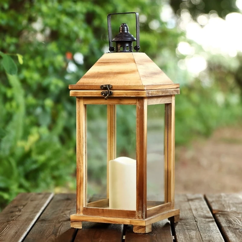 SAFAVIEH Natural Wood Eldia Outdoor Lantern