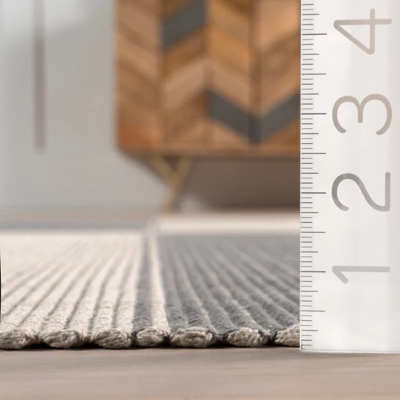 Gray Boxelder Checked Cotton Area Runner, 2x8